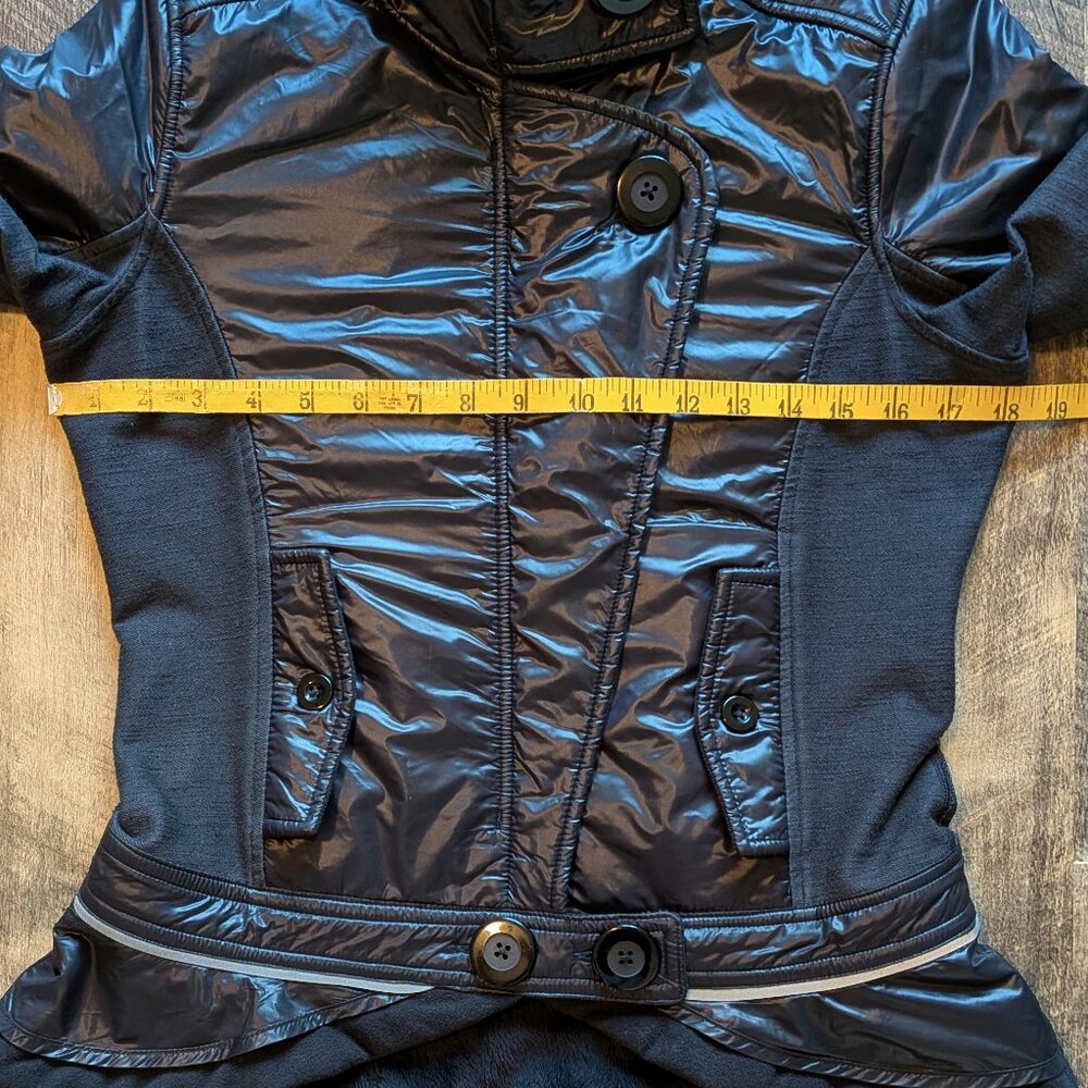 Lululemon Pedal Power Jacket Black Fleece Interior - Picture 7 of 8